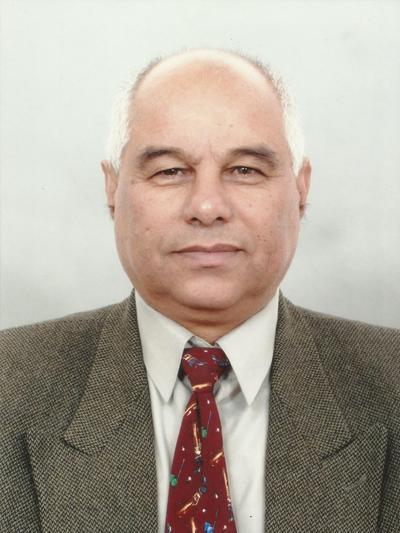 Шефкат Исин