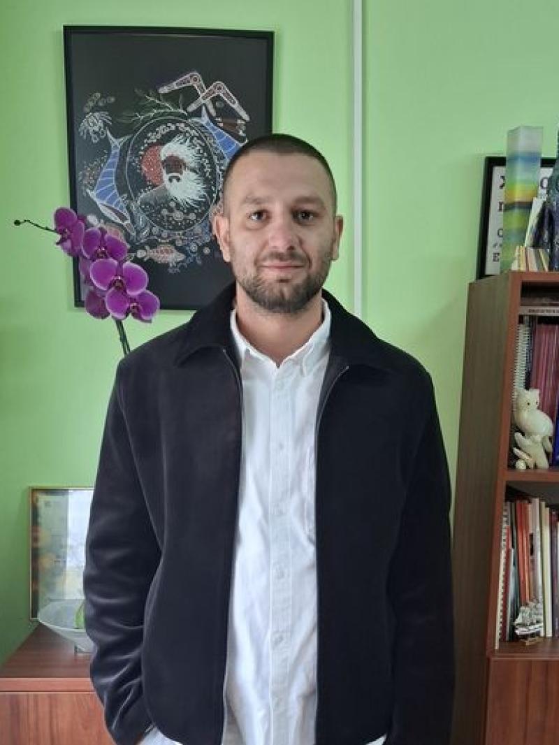 Божидар Иванов